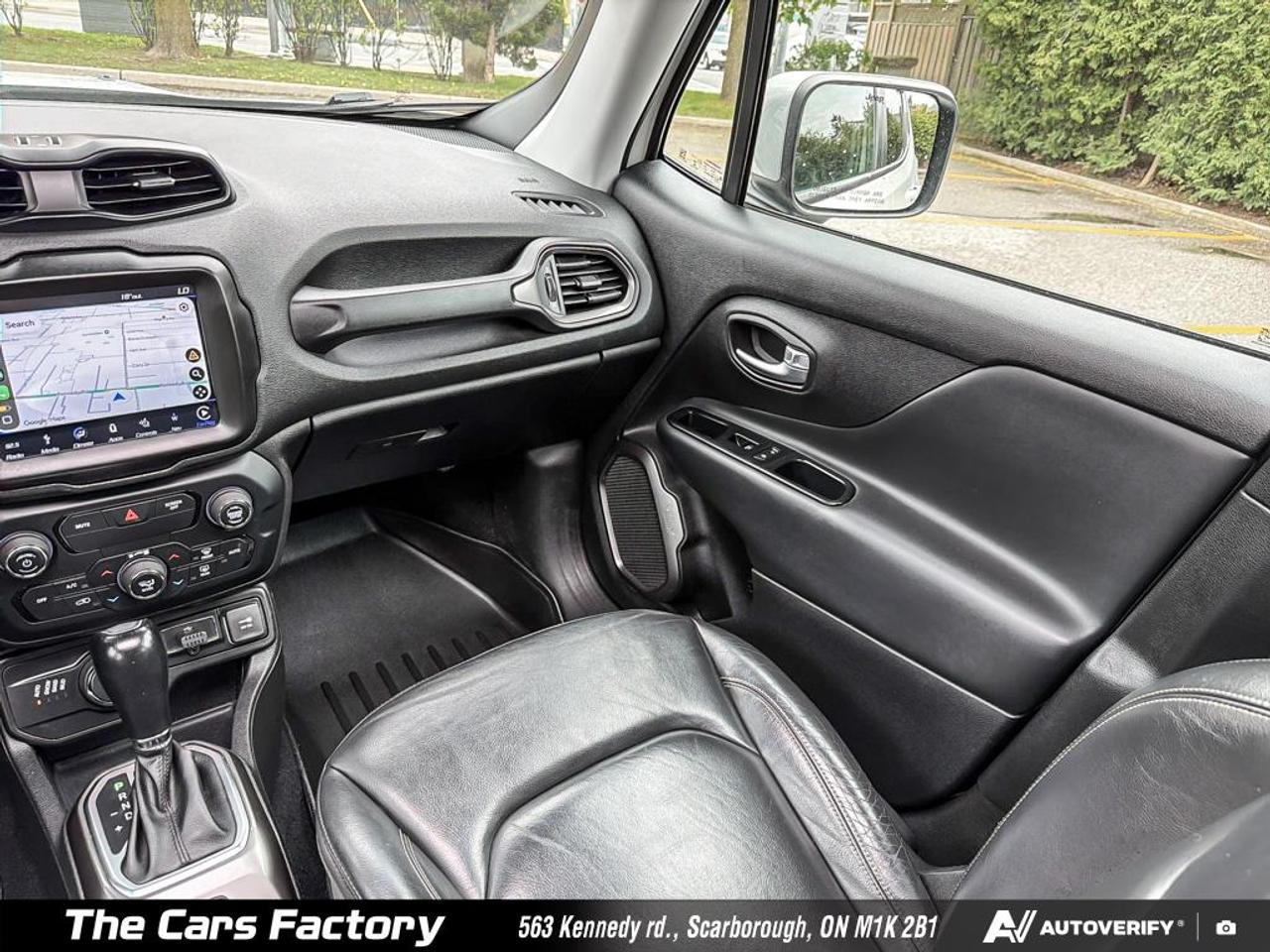 2018 Jeep Renegade Limited 4WD Leather MySky Roof CarPlay - Mint! Photo