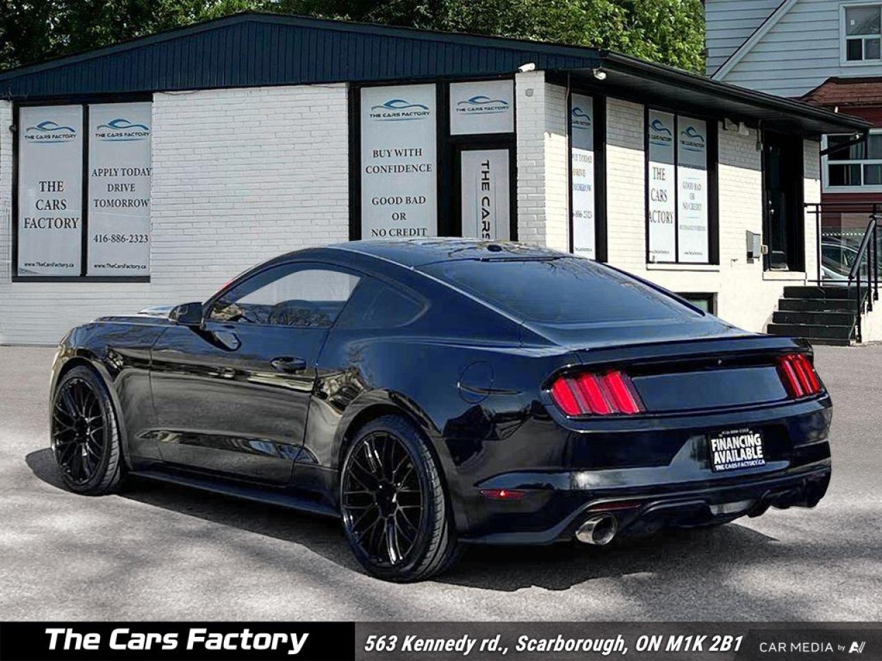 2017 Ford Mustang Fastback EcoBoost Premium Leather - Apple CarPlay! - Photo #4