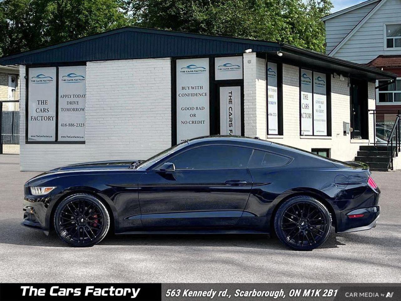 2017 Ford Mustang Fastback EcoBoost Premium Leather - Apple CarPlay! - Photo #3