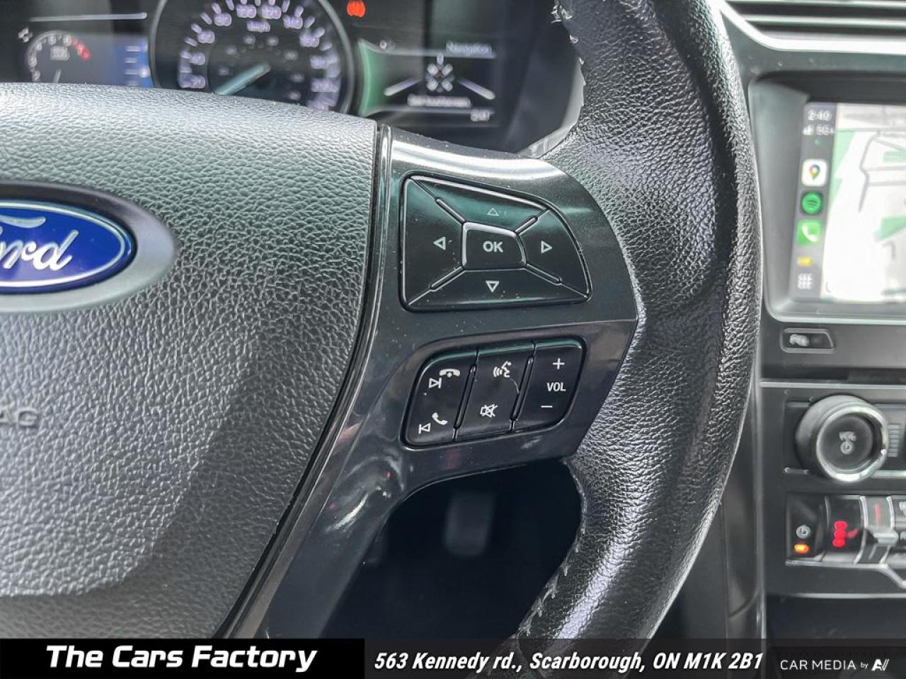 2017 Ford Explorer XLT 4WD LEATHER / ROOF / APPLE CARPLAY! - Photo #14