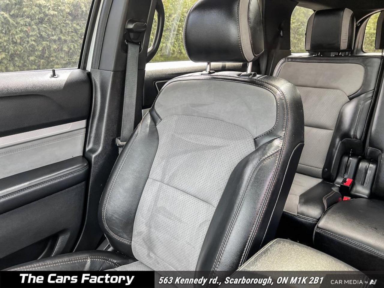 2017 Ford Explorer XLT 4WD LEATHER / ROOF / APPLE CARPLAY! - Photo #20