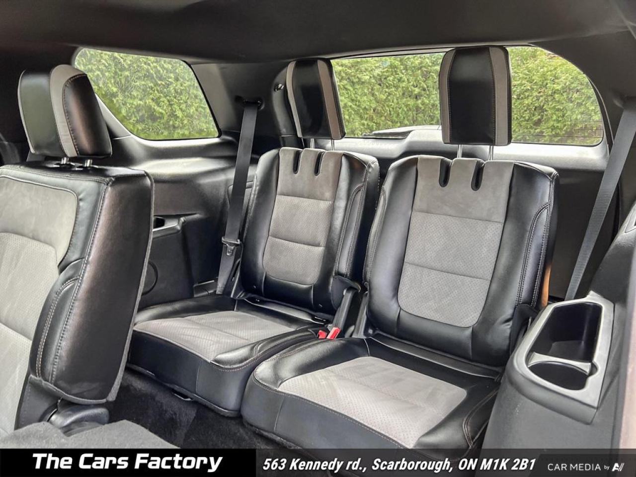 2017 Ford Explorer XLT 4WD LEATHER / ROOF / APPLE CARPLAY! - Photo #25