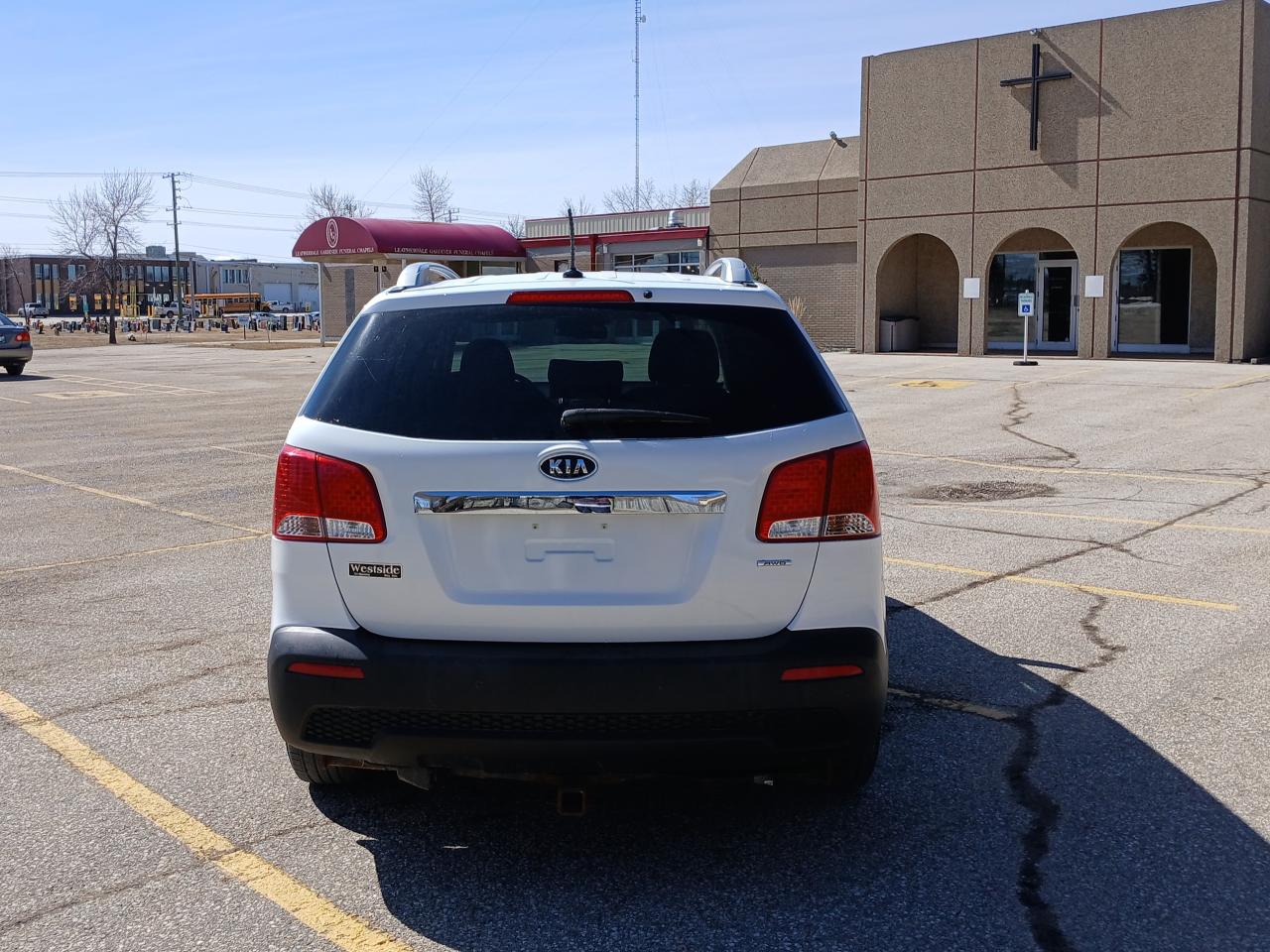 2013 Kia Sorento LX - Photo #9