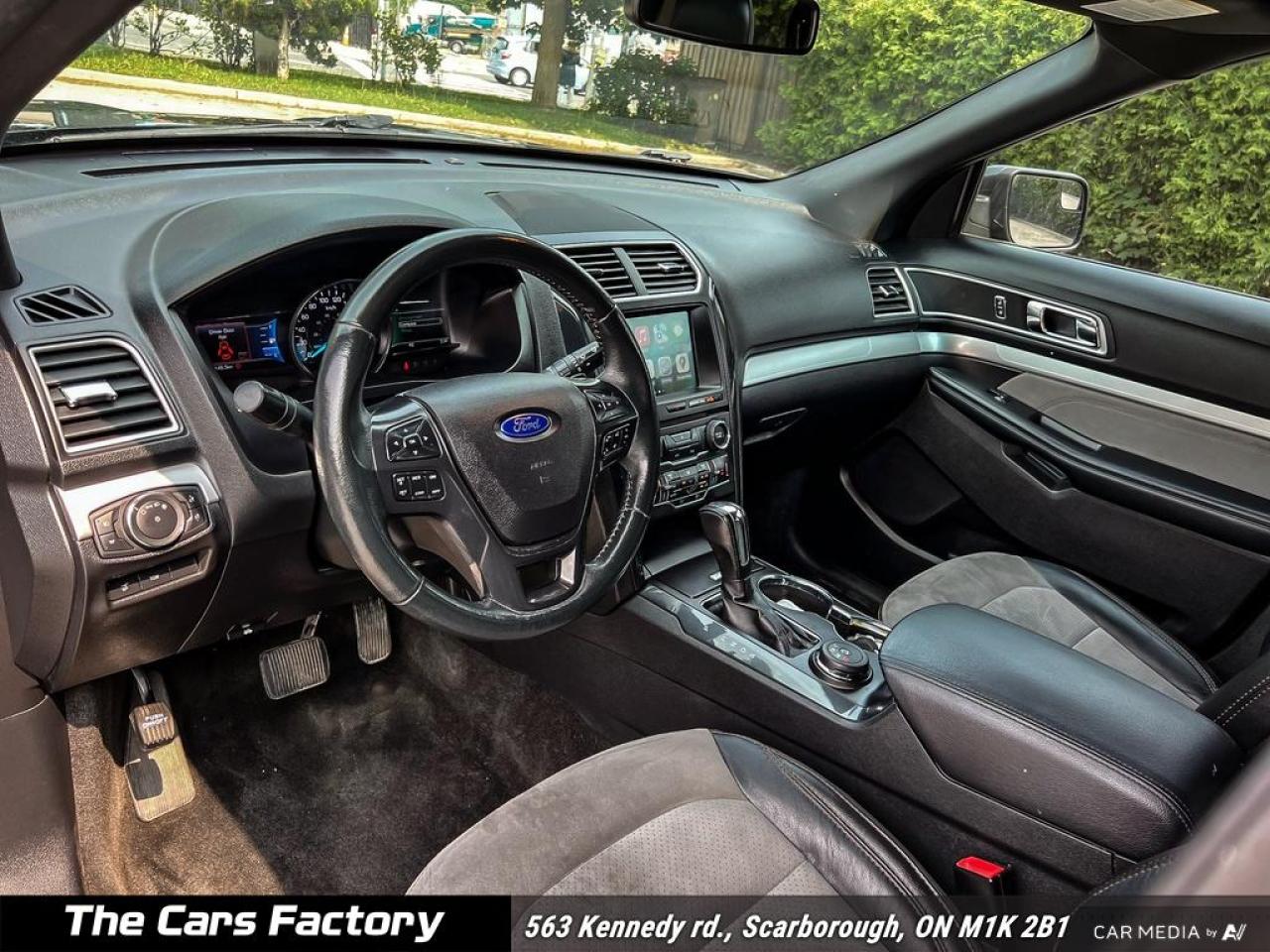 2017 Ford Explorer XLT 4WD Apple Carplay No Accident! - Photo #11