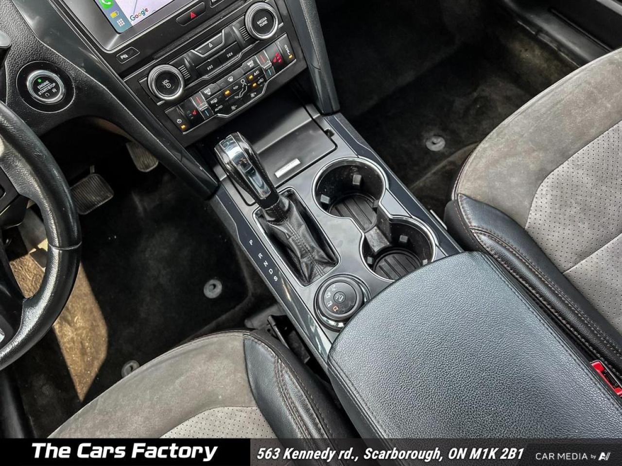 2017 Ford Explorer XLT 4WD Apple Carplay No Accident! - Photo #16