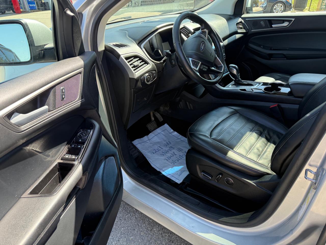 2016 Ford Edge SEL - Photo #16
