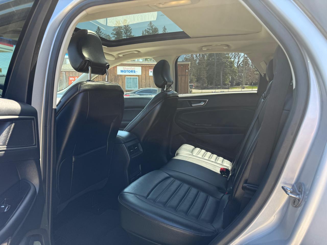 2016 Ford Edge SEL - Photo #11