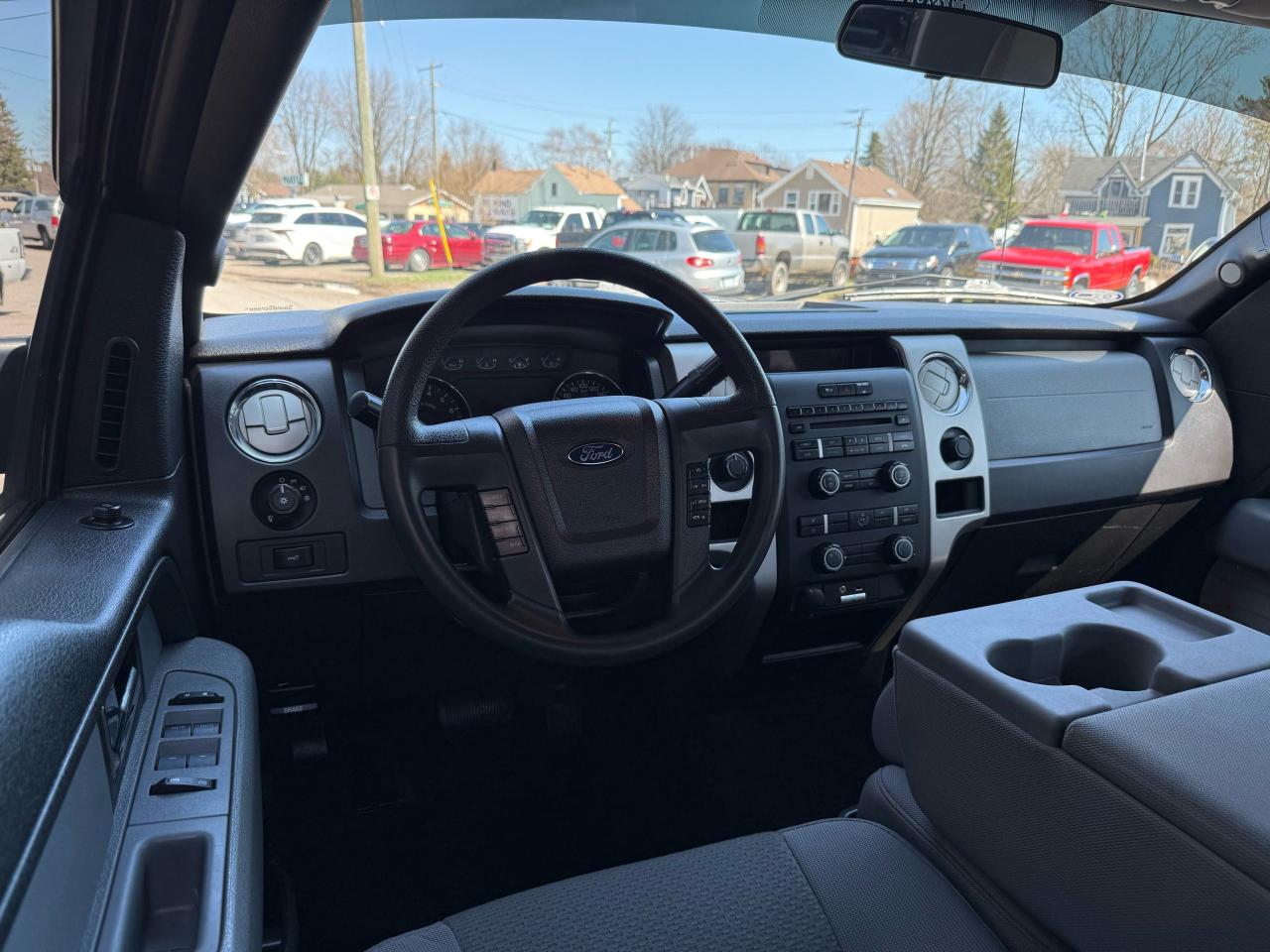 2014 Ford F-150 XLT - Photo #8