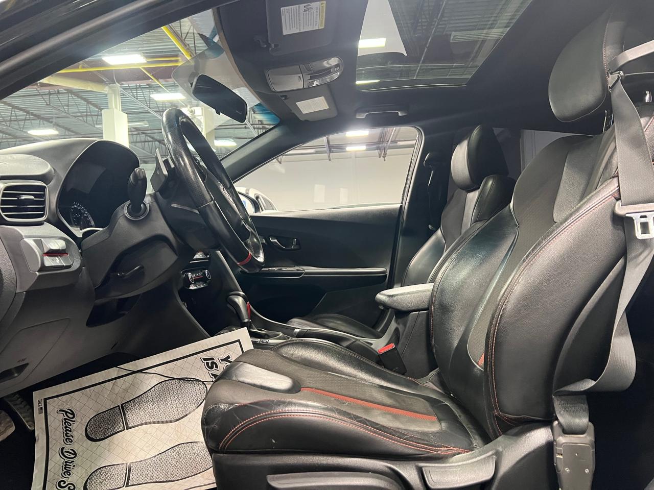 2019 Hyundai Veloster Turbo - Photo #11