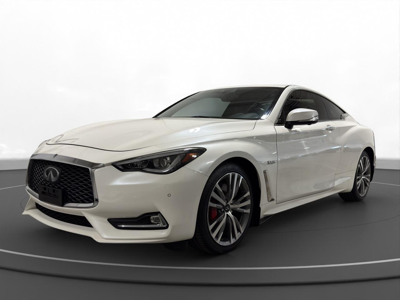 Used 2017 Infiniti Q60 Red Sport  AWD for sale in North York, ON