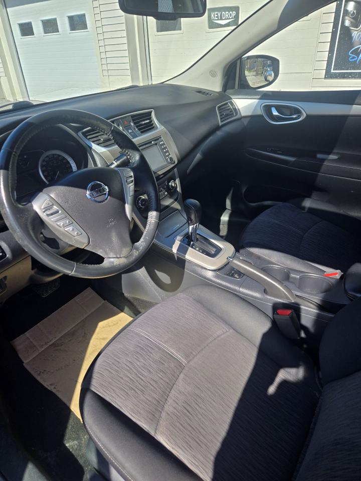 2014 Nissan Sentra  - Photo #12