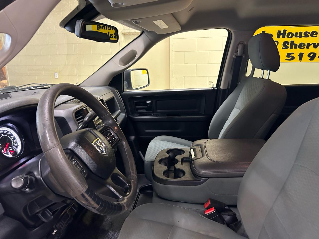 2018 RAM 2500 ST - Photo #8