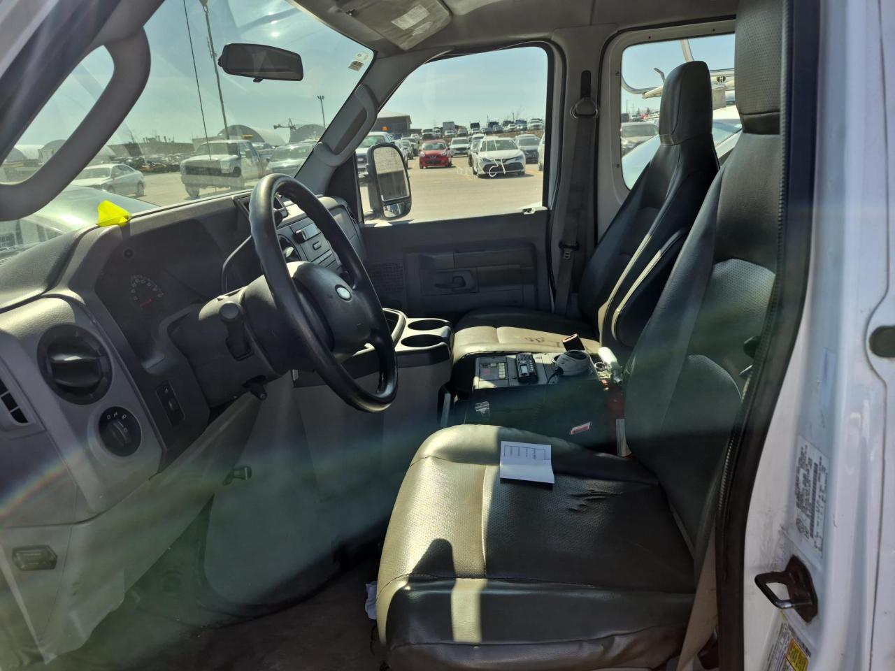 2011 Ford E350 ECONOLINE  SUP - Photo #8