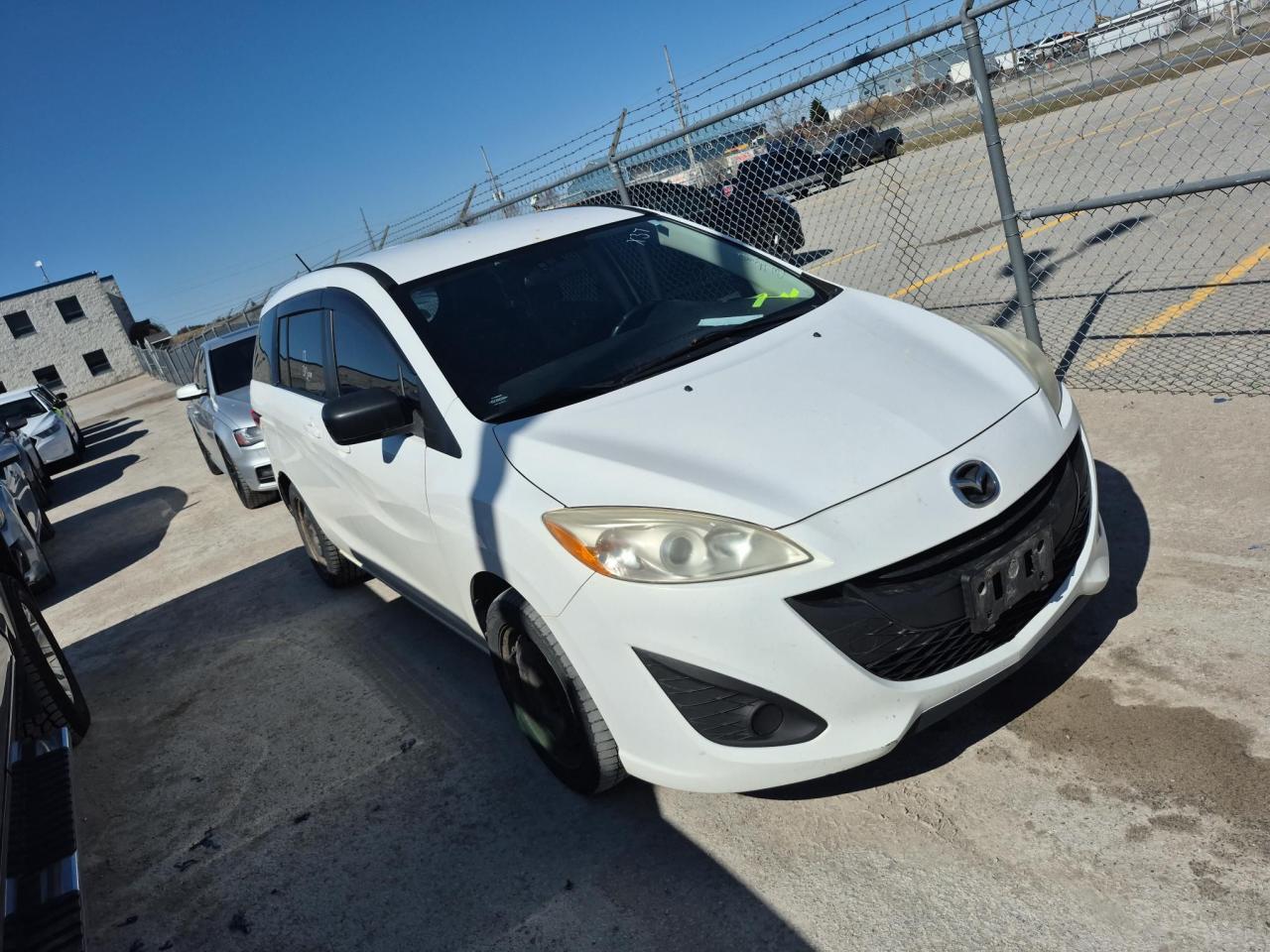 2012 Mazda MAZDA5  - Photo #3