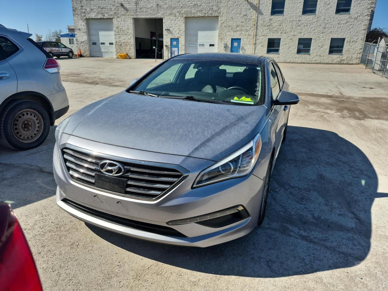 2016 Hyundai Sonata LIMITED - Photo #2