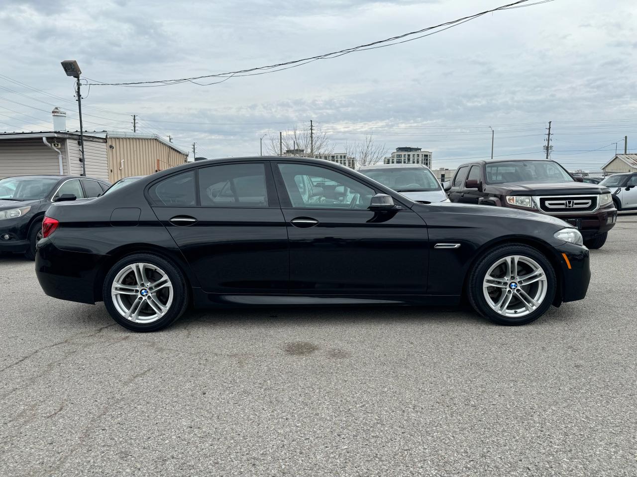 2015 BMW 5 Series 528i xDrive Photo3