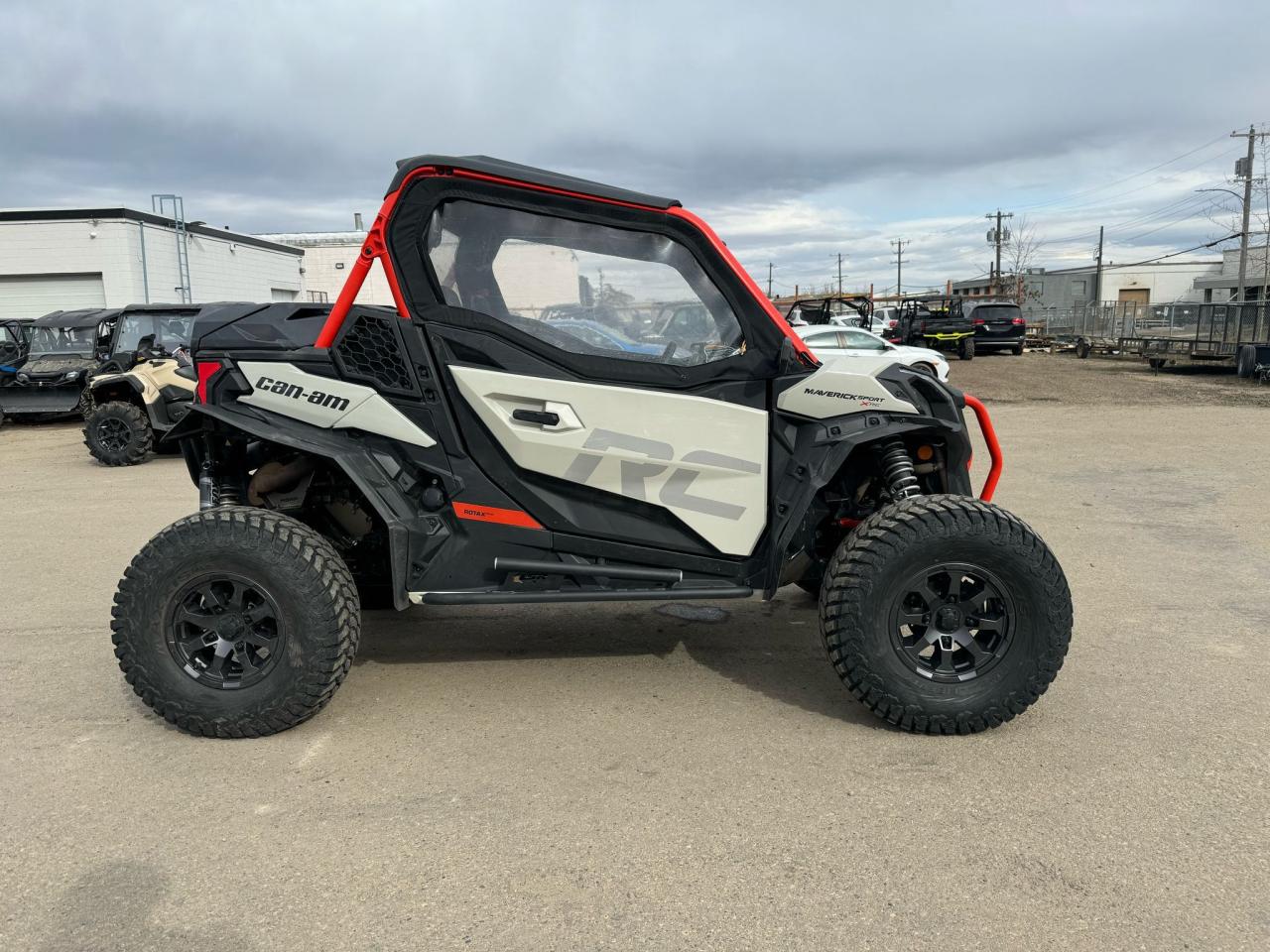 2022 Can-Am MAVERICK 1000 SPORT XRC - Photo #3