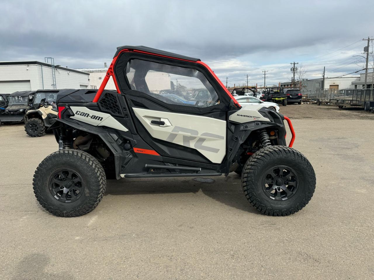 2022 Can-Am MAVERICK 1000 SPORT XRC - Photo #3