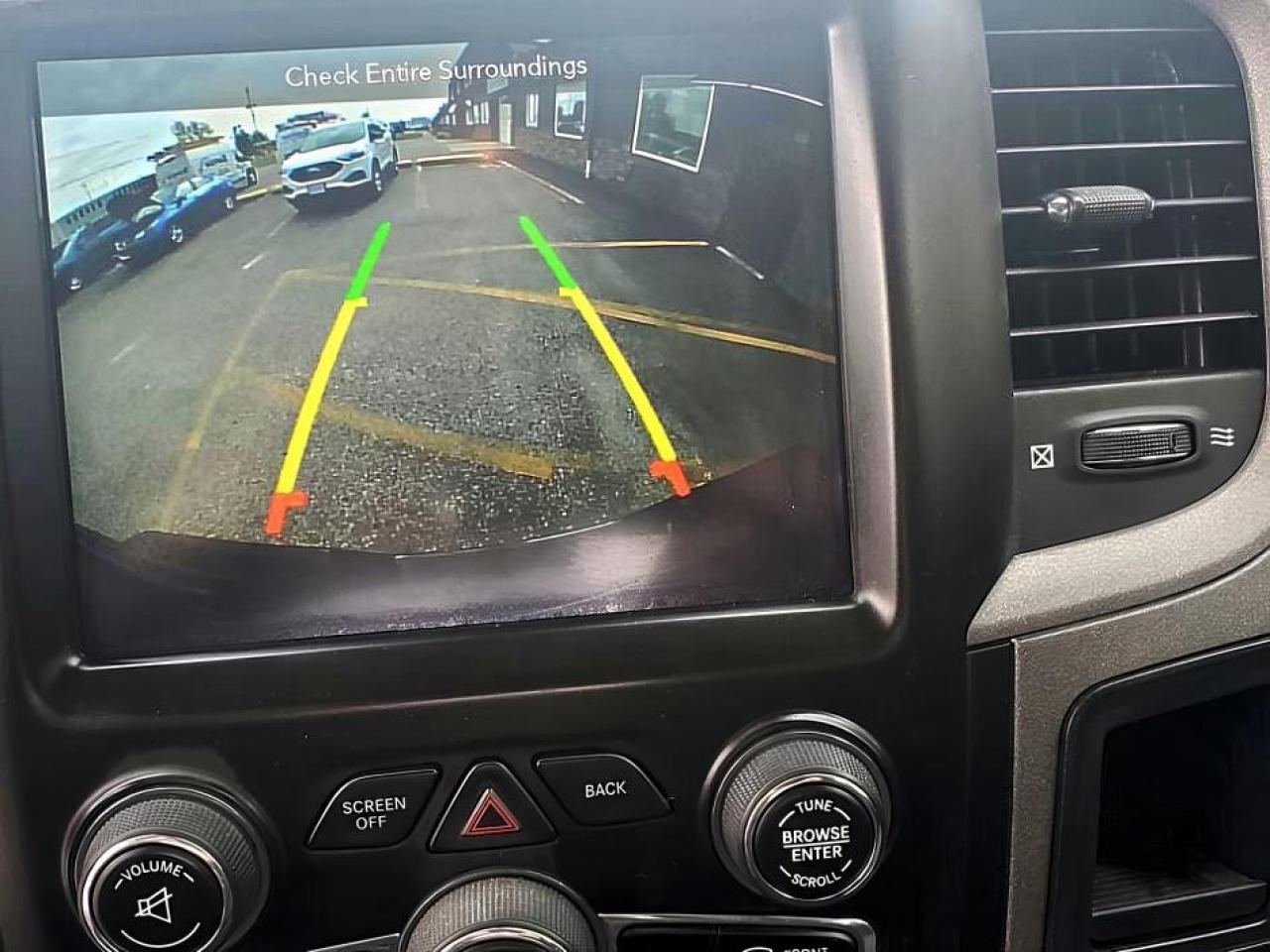 2019 RAM 1500 Classic EXPRESS 4X4 CREW CAB 5'7" BOX-EXHAUST-REAR CAMERA - Photo #13