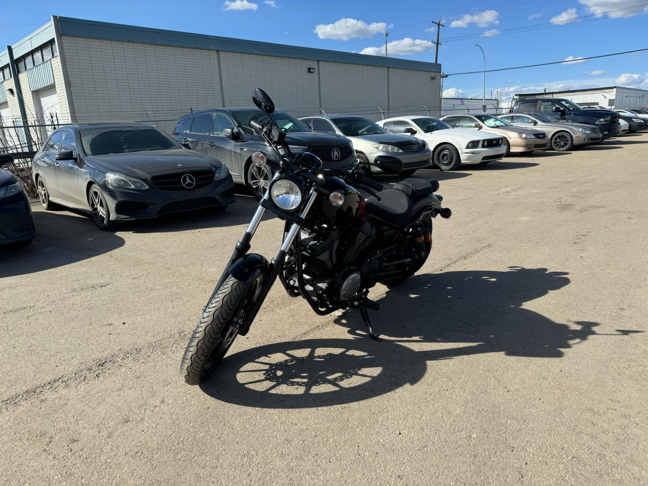 2025 Yamaha Bolt  - Photo #2