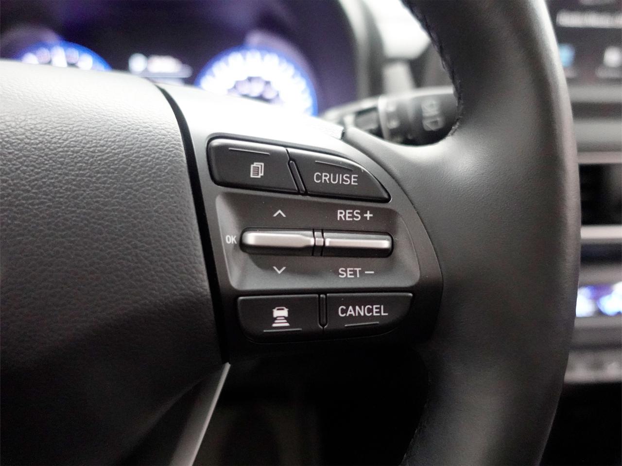 2021 Hyundai KONA LUXURY | AWD | Leather | Sunroof | BSM | CarPlay