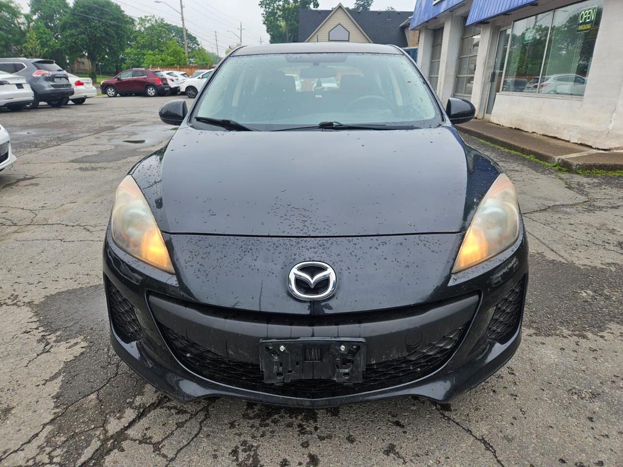 2012 Mazda MAZDA3 4dr HB Sport Man GS-SKY Photo