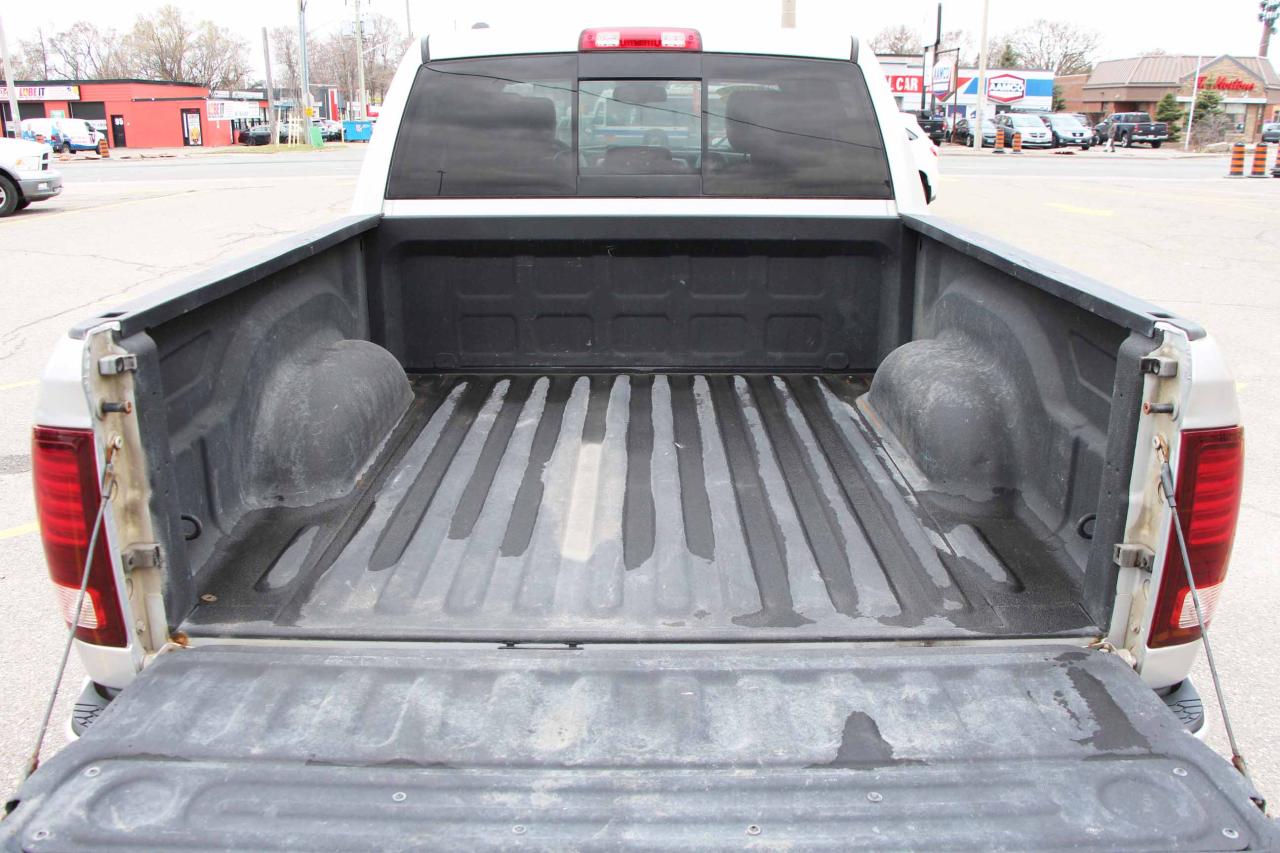 2013 RAM 1500 4WD Crew Cab 140.5" Sport - Photo #9