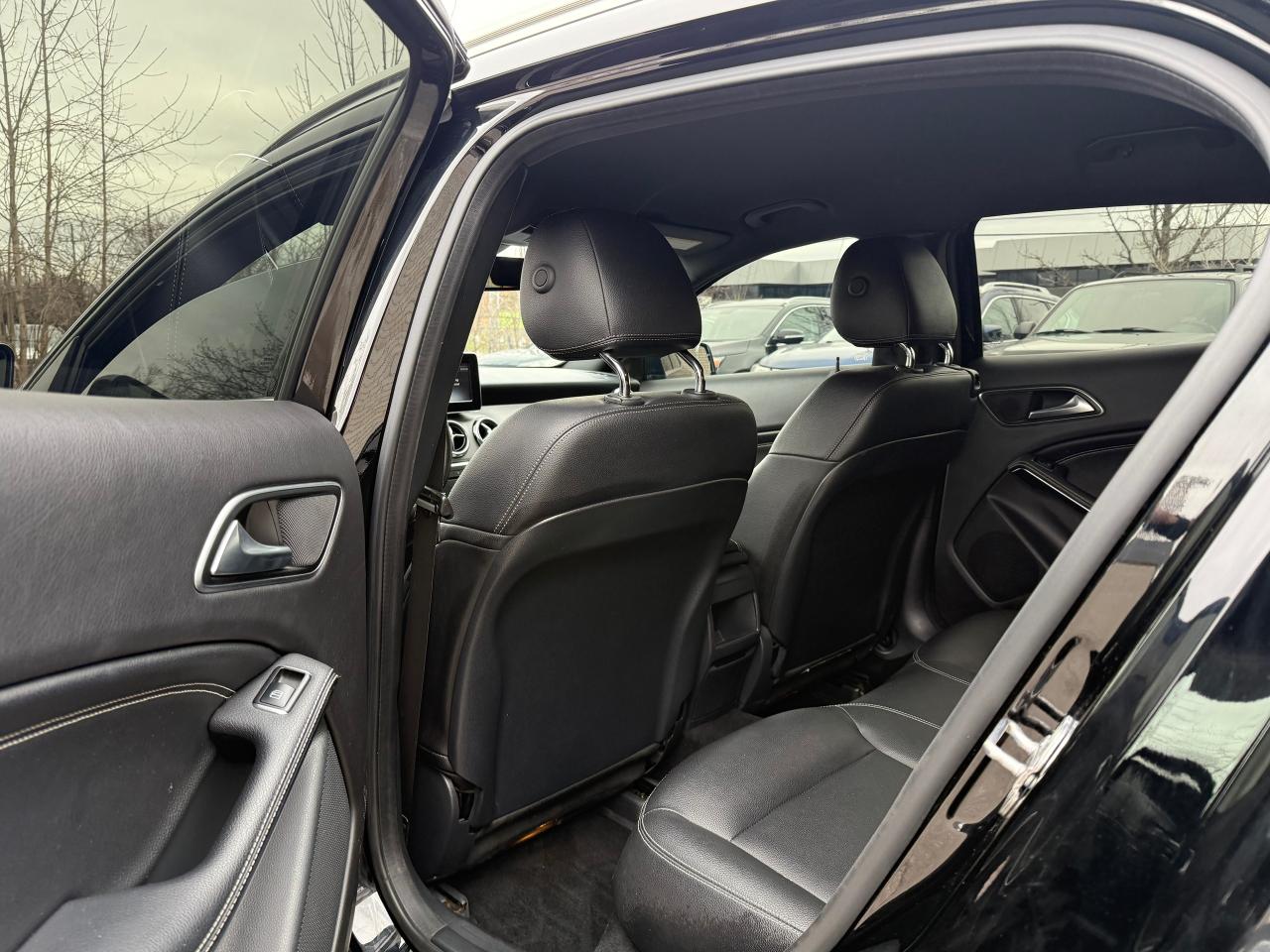 2018 Mercedes-Benz GLA 250 4 MATIC *SAFETY INCL*CLEAN CARFAX* - Photo #12