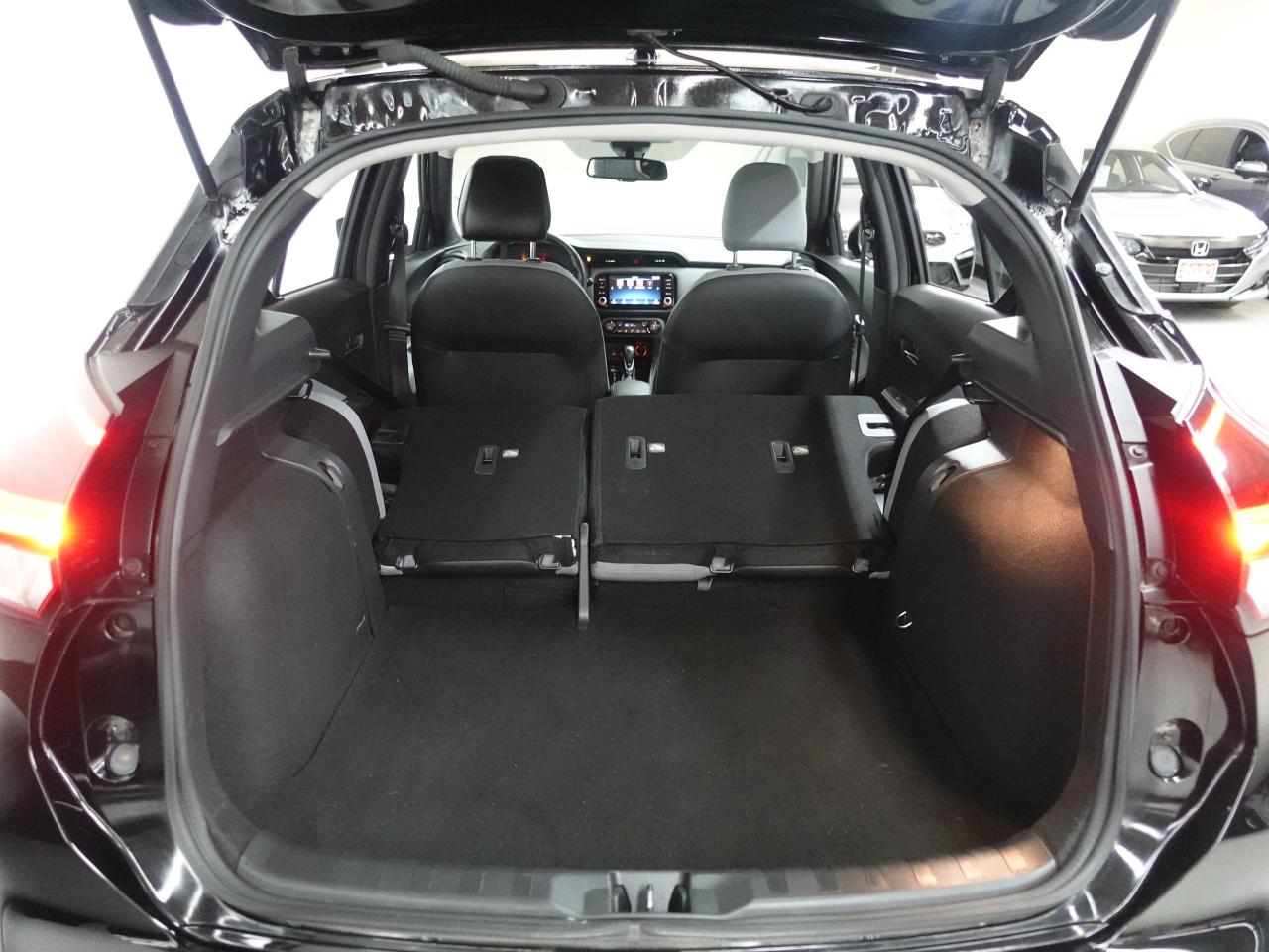 2021 Nissan Kicks SR | Leather | ACC | BSM | Heated Seats | CarPlay