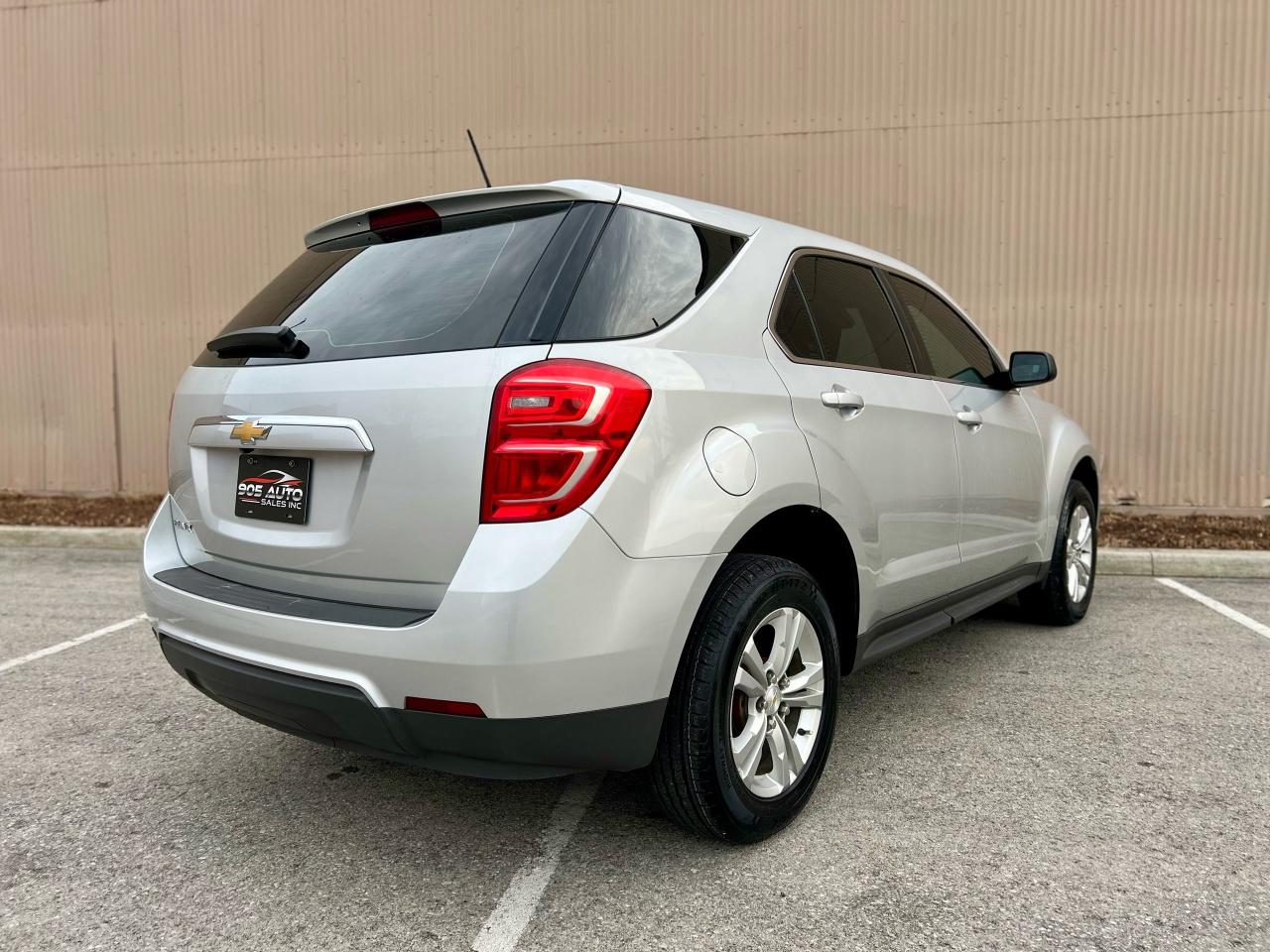 2017 Chevrolet Equinox LS - Photo #4
