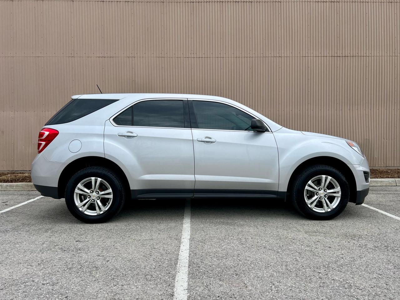 2017 Chevrolet Equinox LS - Photo #5