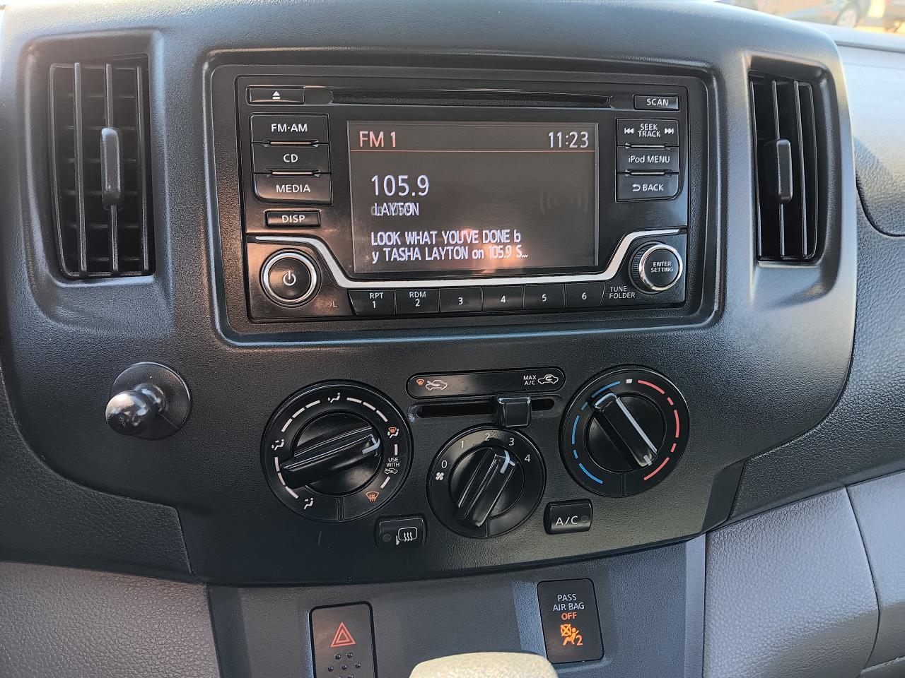 2018 Nissan NV200 SV, Automatic, BU Cam - Photo #20