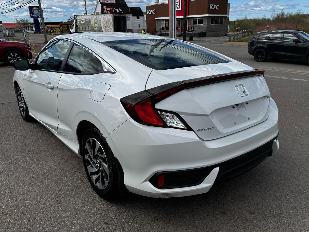 2020 Honda Civic Coupe LX Photo