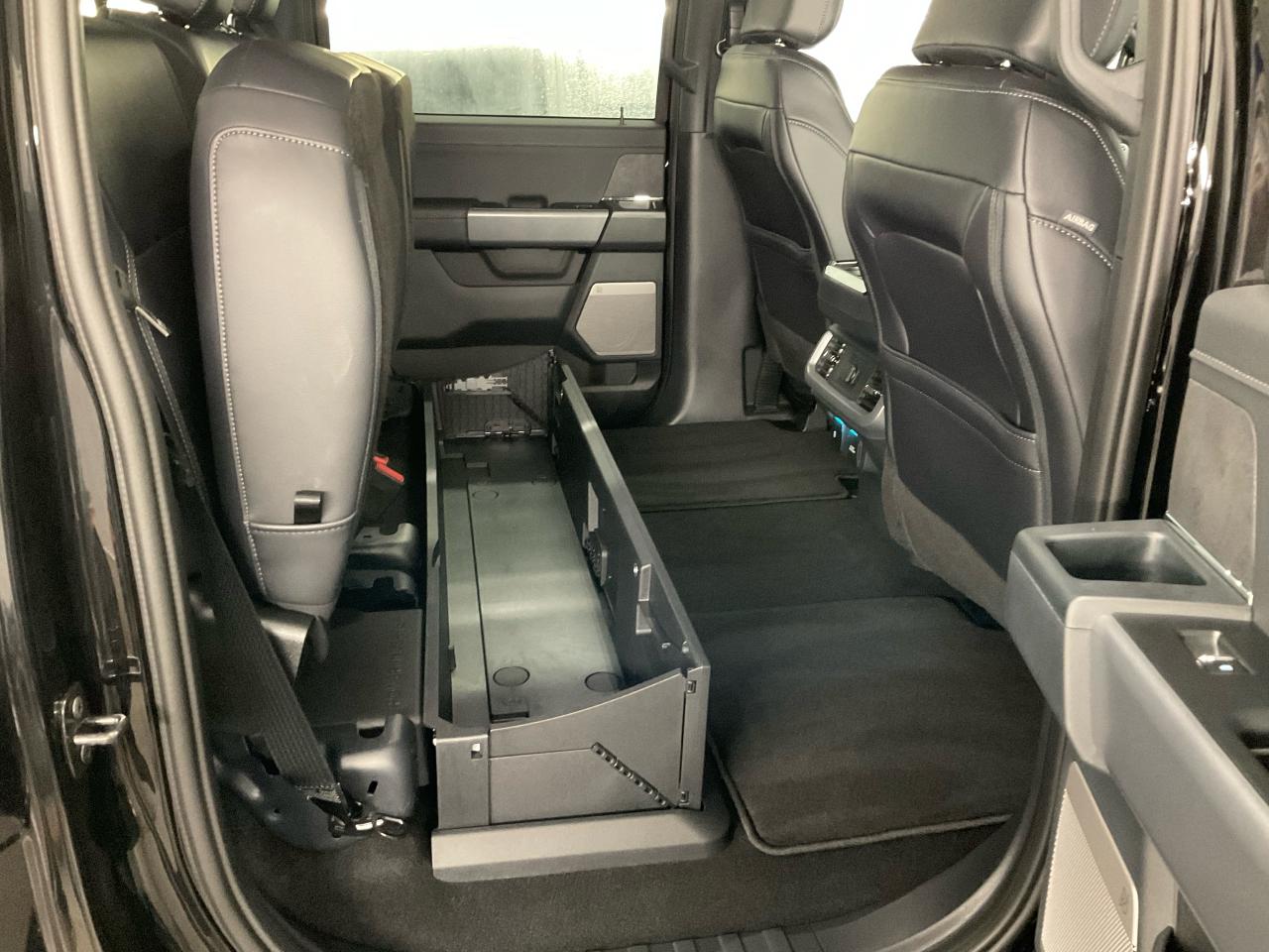 2025 Ford F-150 XLT Photo5
