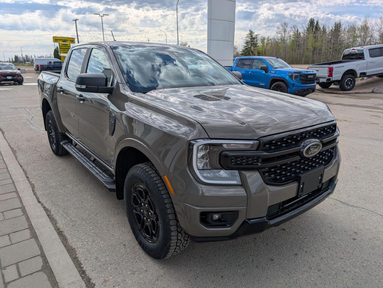 2025 Ford Ranger XLT Photo3
