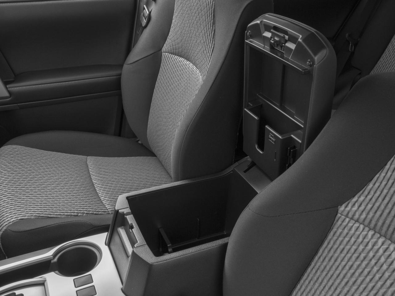 2016 Toyota 4Runner SR5 Photo