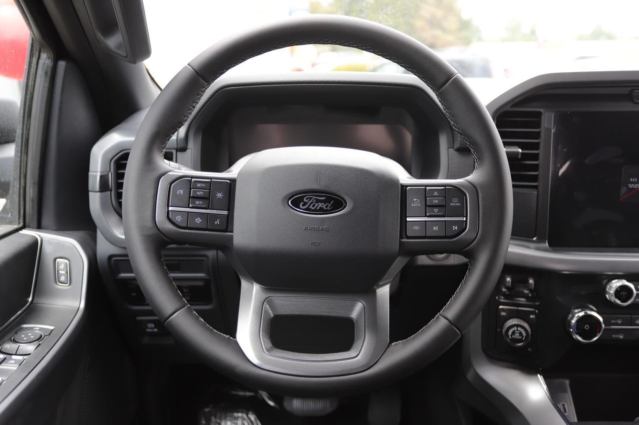 2025 Ford F-150 XLT 4WD SuperCrew 5.5' Box Photo5