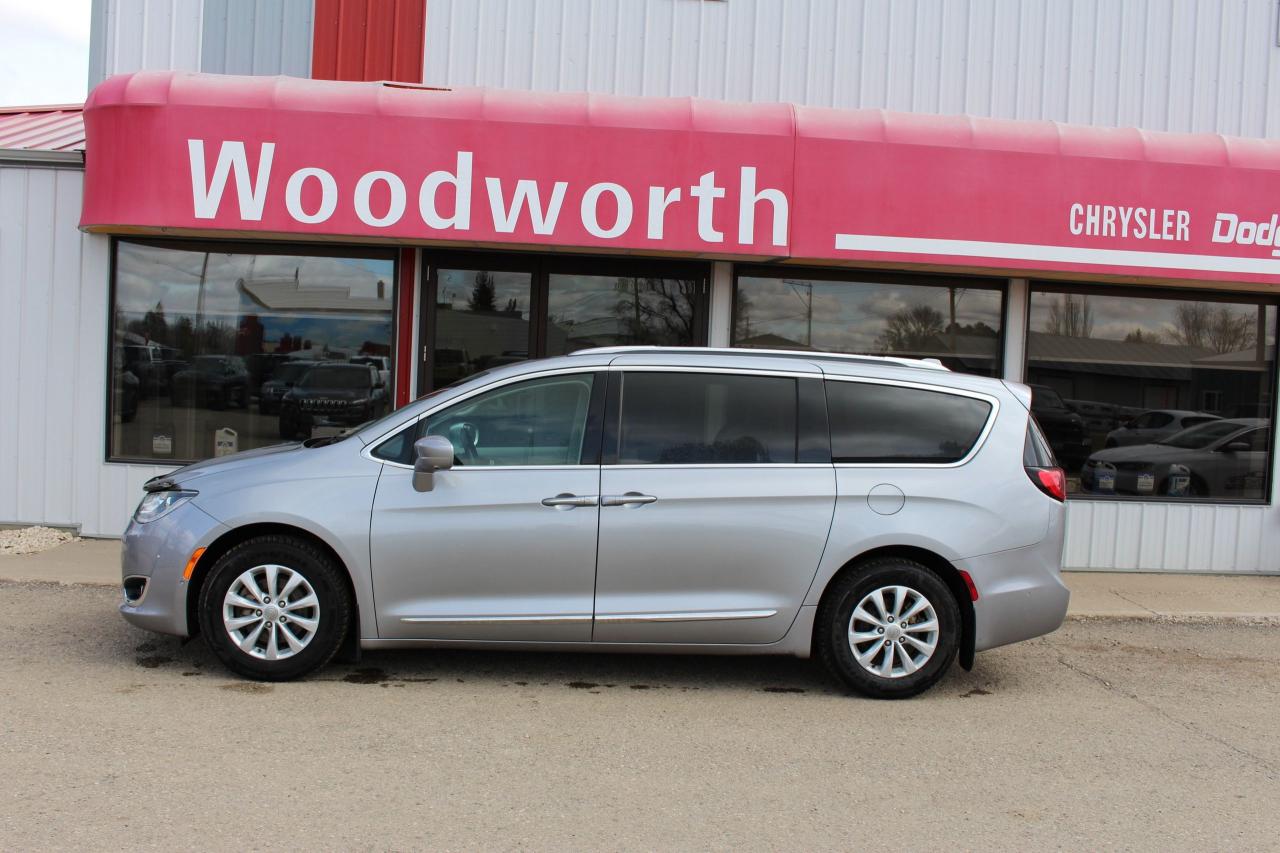 Used 2018 Chrysler Pacifica Touring-L Plus for sale in Kenton, MB