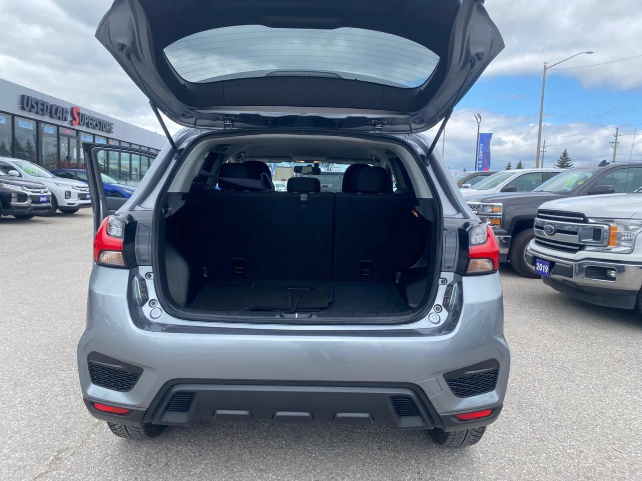 2023 Mitsubishi RVR SE AWD ~Heated Seats ~Camera ~Bluetooth ~Alloys Photo4