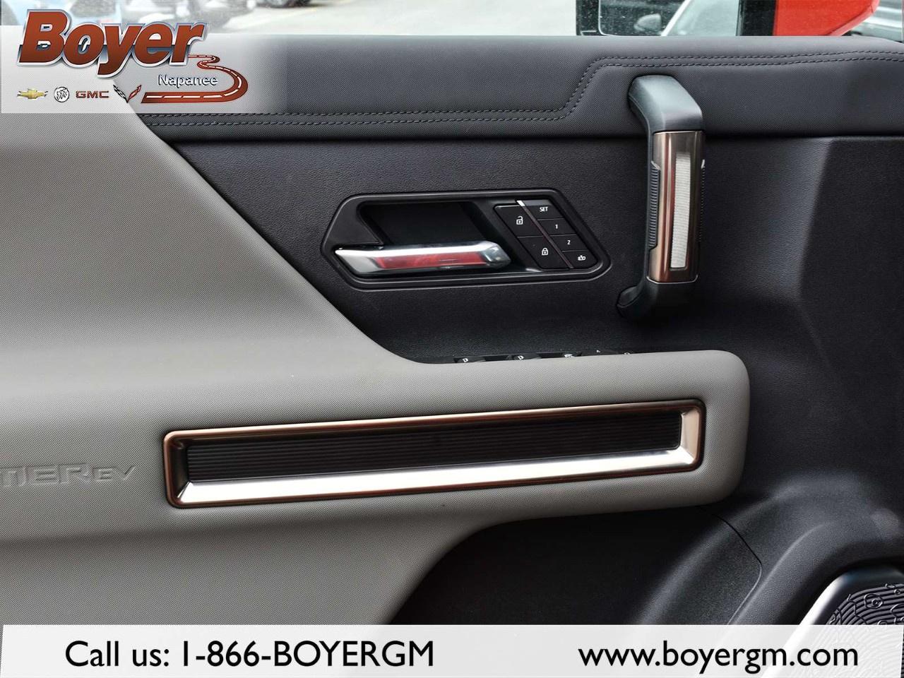2025 GMC HUMMER EV SUV e4WD 4dr 3X Photo
