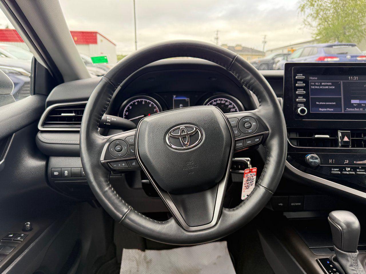 2023 Toyota Camry SE Photo