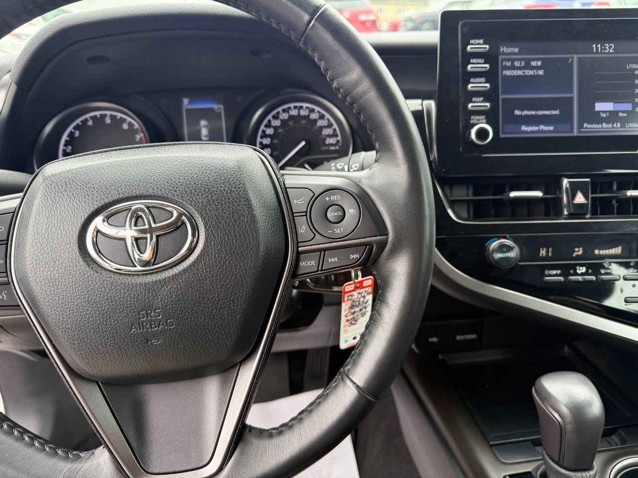 2023 Toyota Camry SE Photo