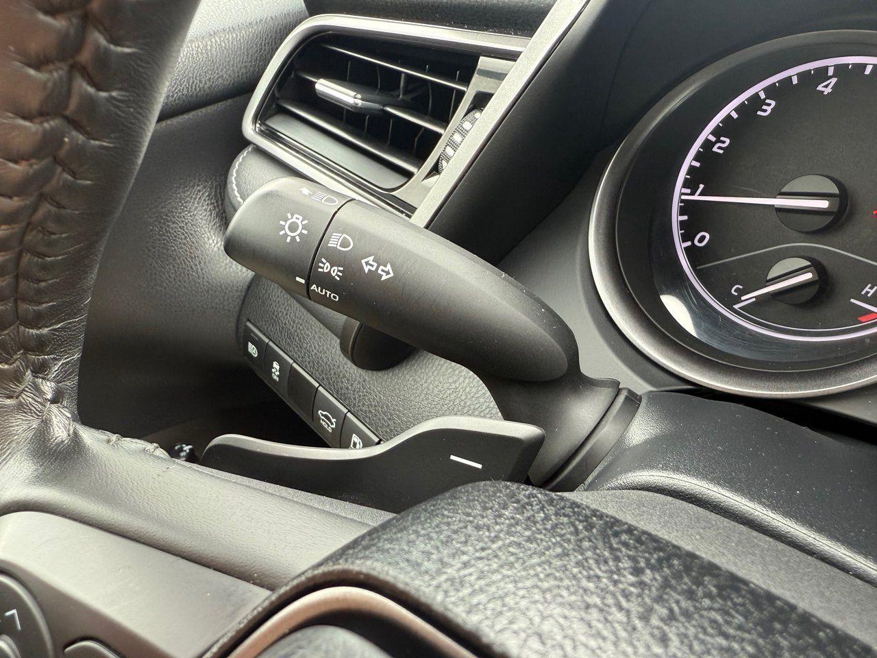 2023 Toyota Camry SE Photo