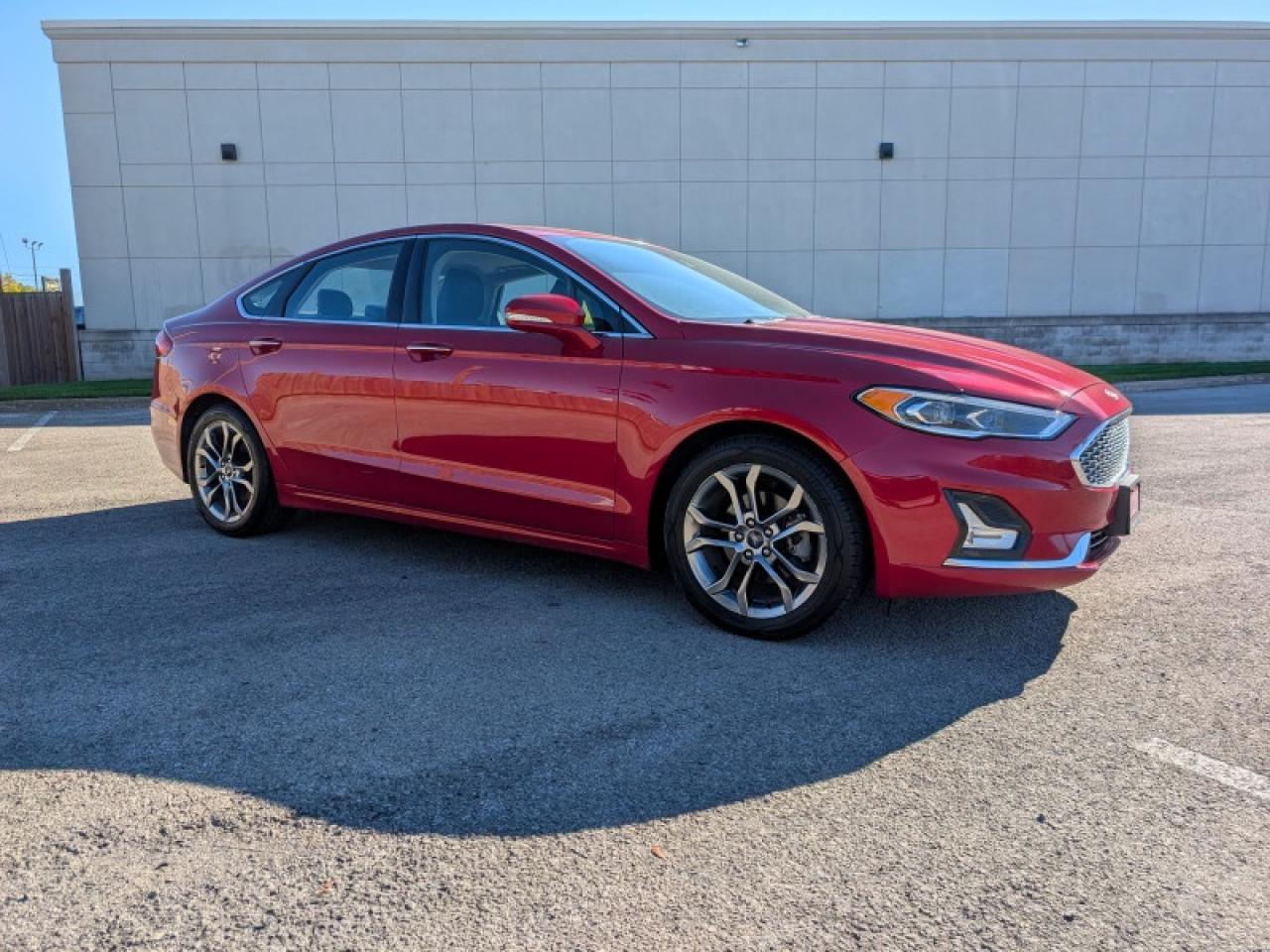 2020 Ford Fusion Titanium  **SUNROOF - COOLED SEATS** Photo