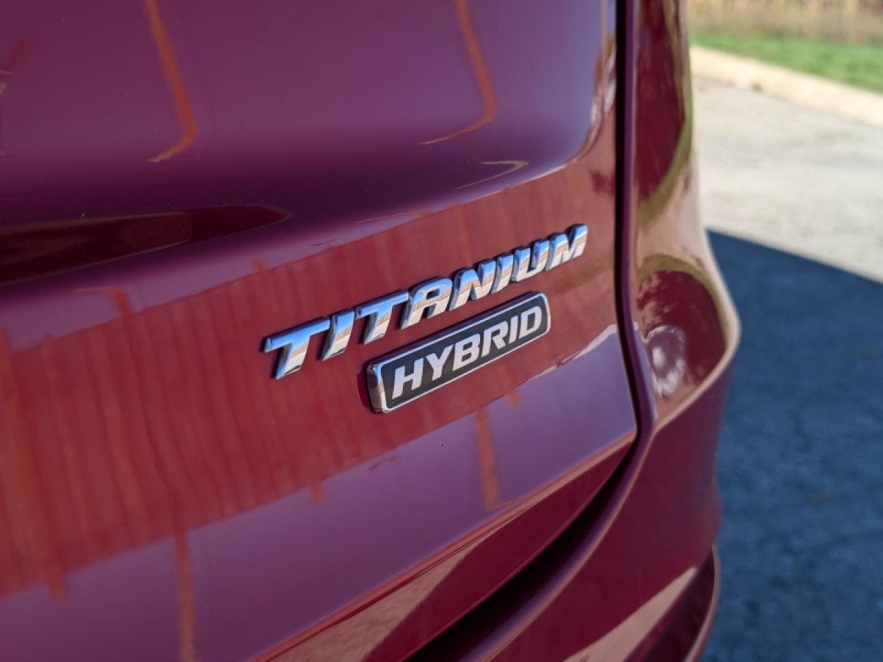 2020 Ford Fusion Titanium  **SUNROOF - COOLED SEATS** Photo