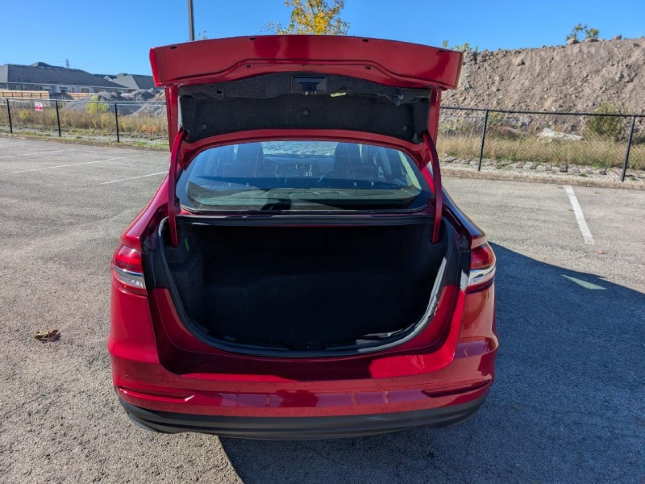 2020 Ford Fusion Titanium  **SUNROOF - COOLED SEATS** Photo
