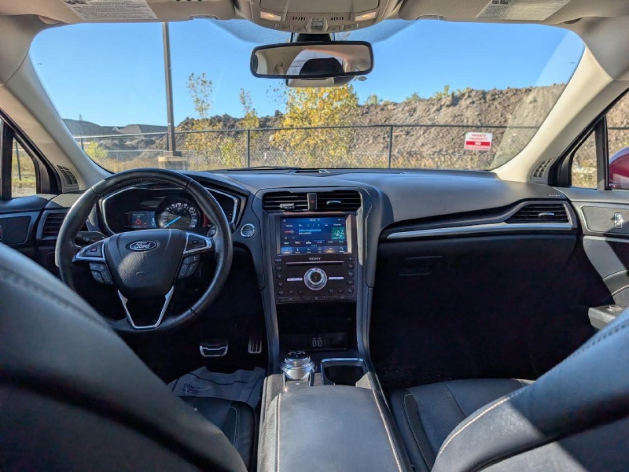 2020 Ford Fusion Titanium  **SUNROOF - COOLED SEATS** Photo