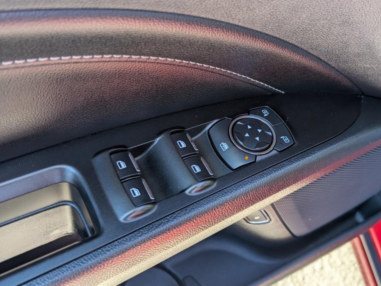 2020 Ford Fusion Titanium  **SUNROOF - COOLED SEATS** Photo