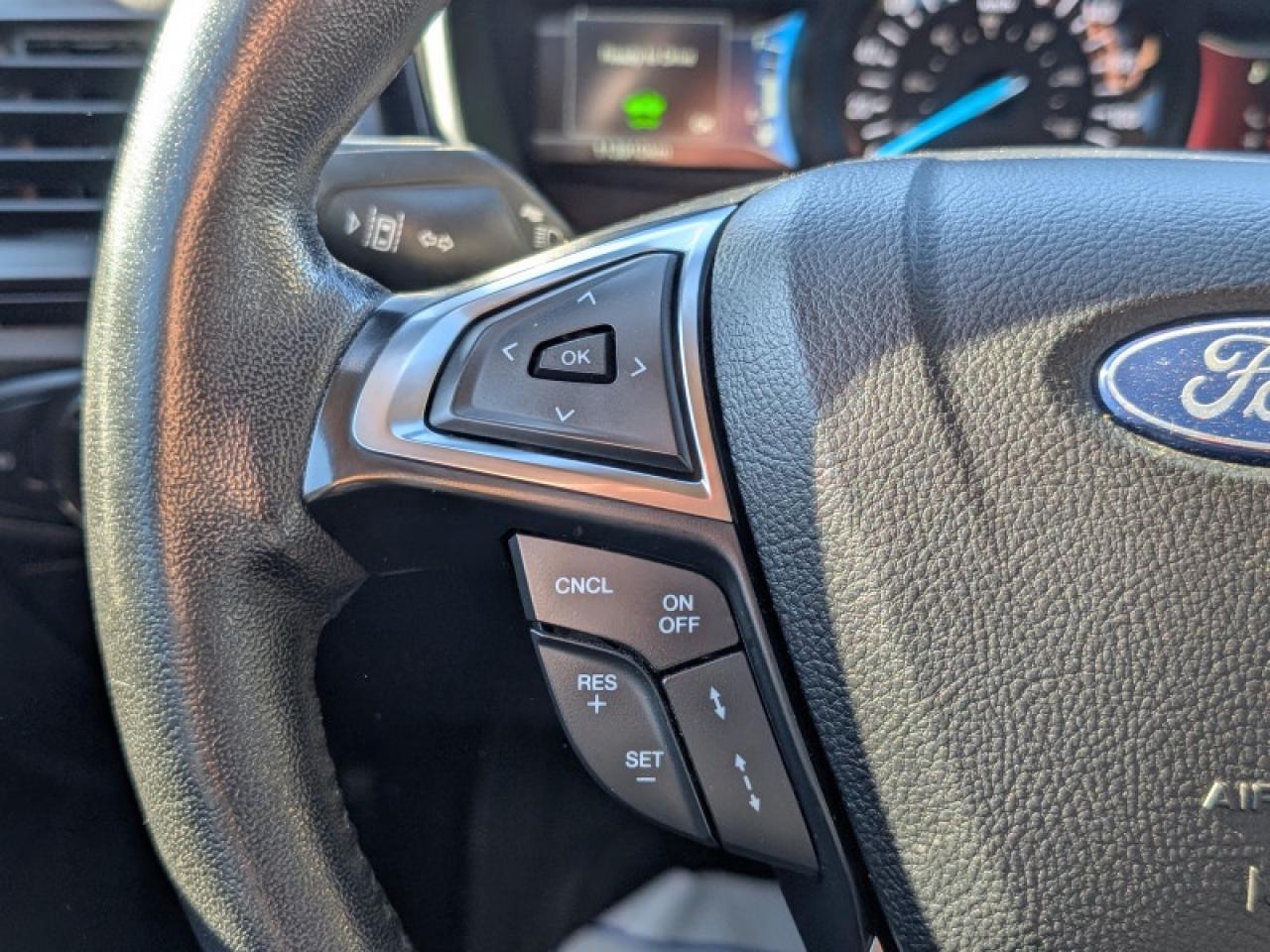 2020 Ford Fusion Titanium  **SUNROOF - COOLED SEATS** Photo