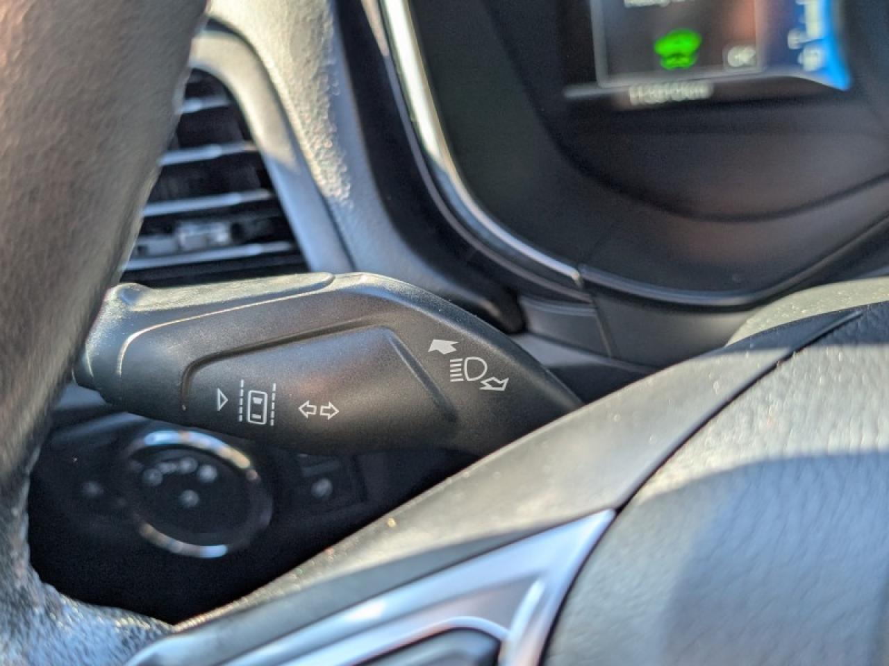 2020 Ford Fusion Titanium  **SUNROOF - COOLED SEATS** Photo